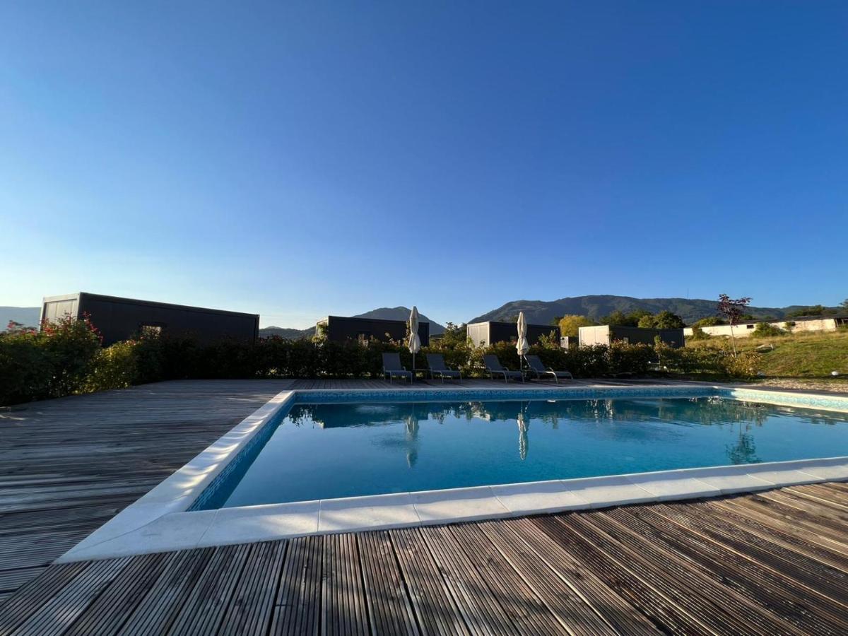 Flandra Glamping Hotel Corbeni Exterior photo
