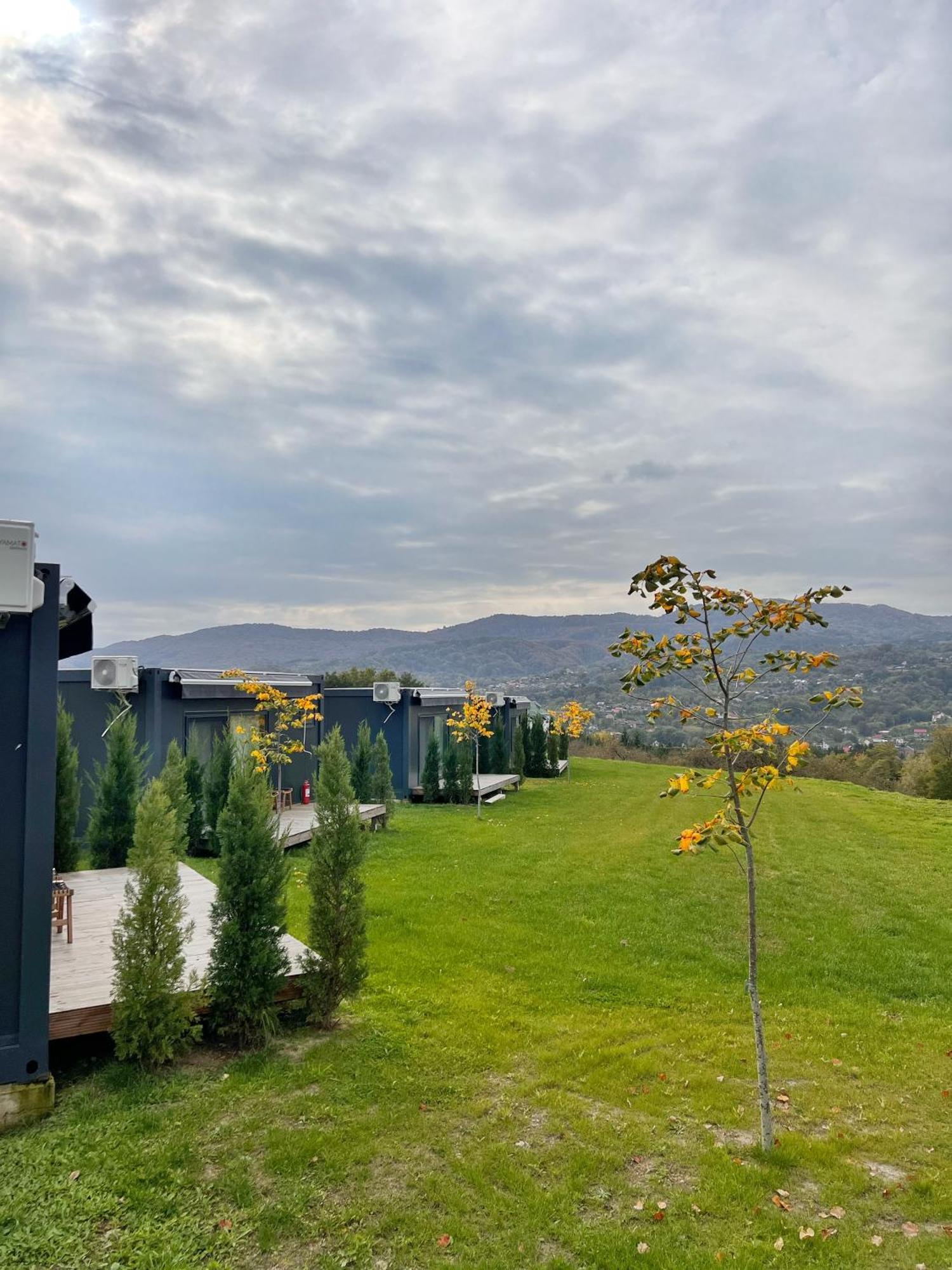 Flandra Glamping Hotel Corbeni Exterior photo