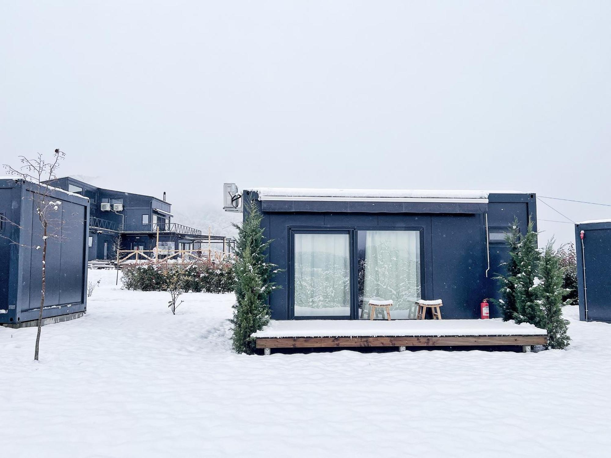 Flandra Glamping Hotel Corbeni Exterior photo